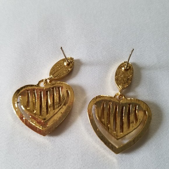 Betsey Johnson Heart Drop Earrings - NWT - Picture 3 of 3